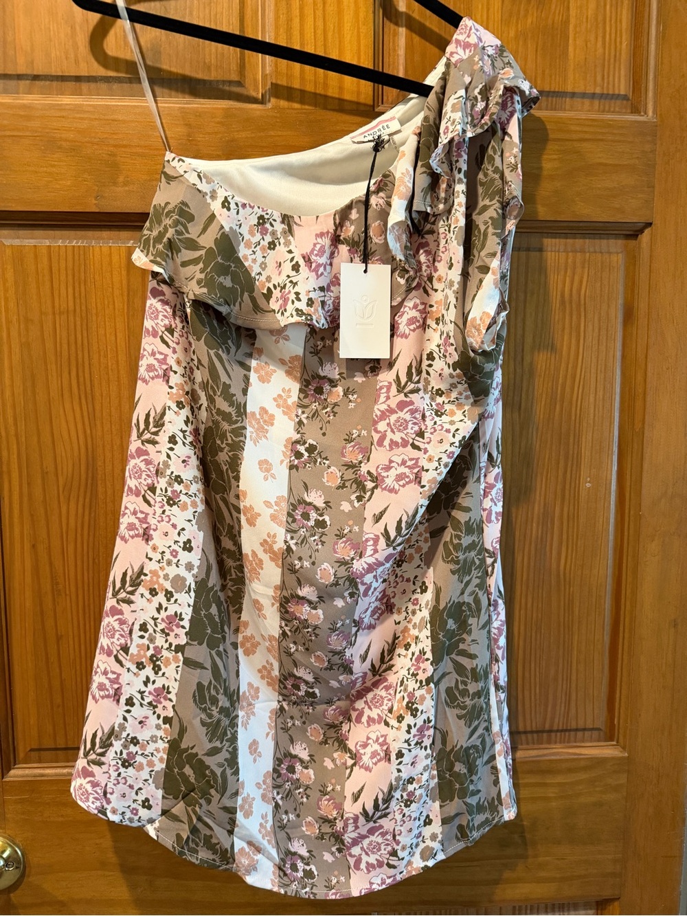 NWT! Sz S Andree by Unit One -Shoulder Floral Dress